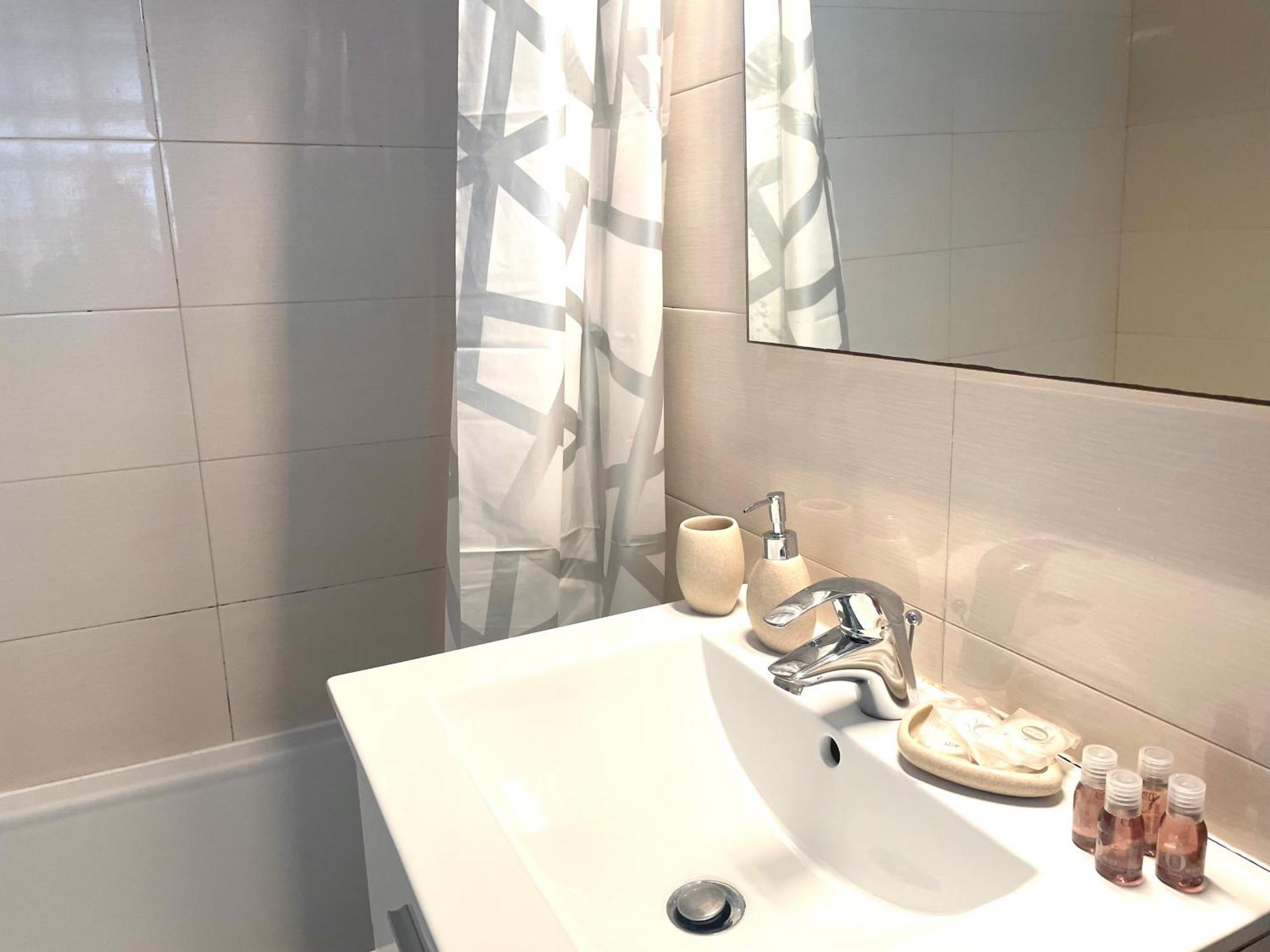 Super Studio In The Heart Of Nice! Luaran gambar